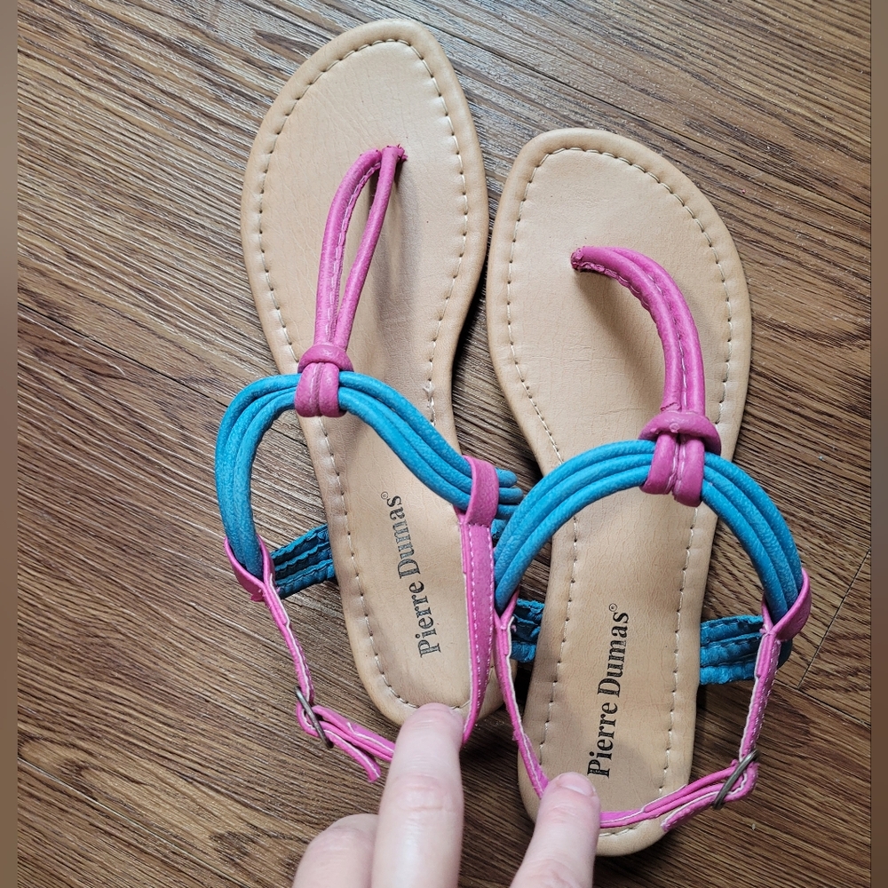 Sandals - Picture 3 of 4